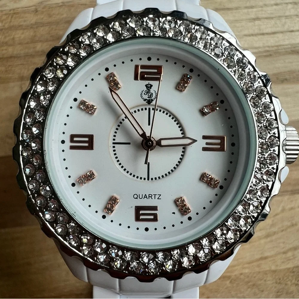 Premier Designs ladies white hot rhinestone fashion watch NEW BATTERY